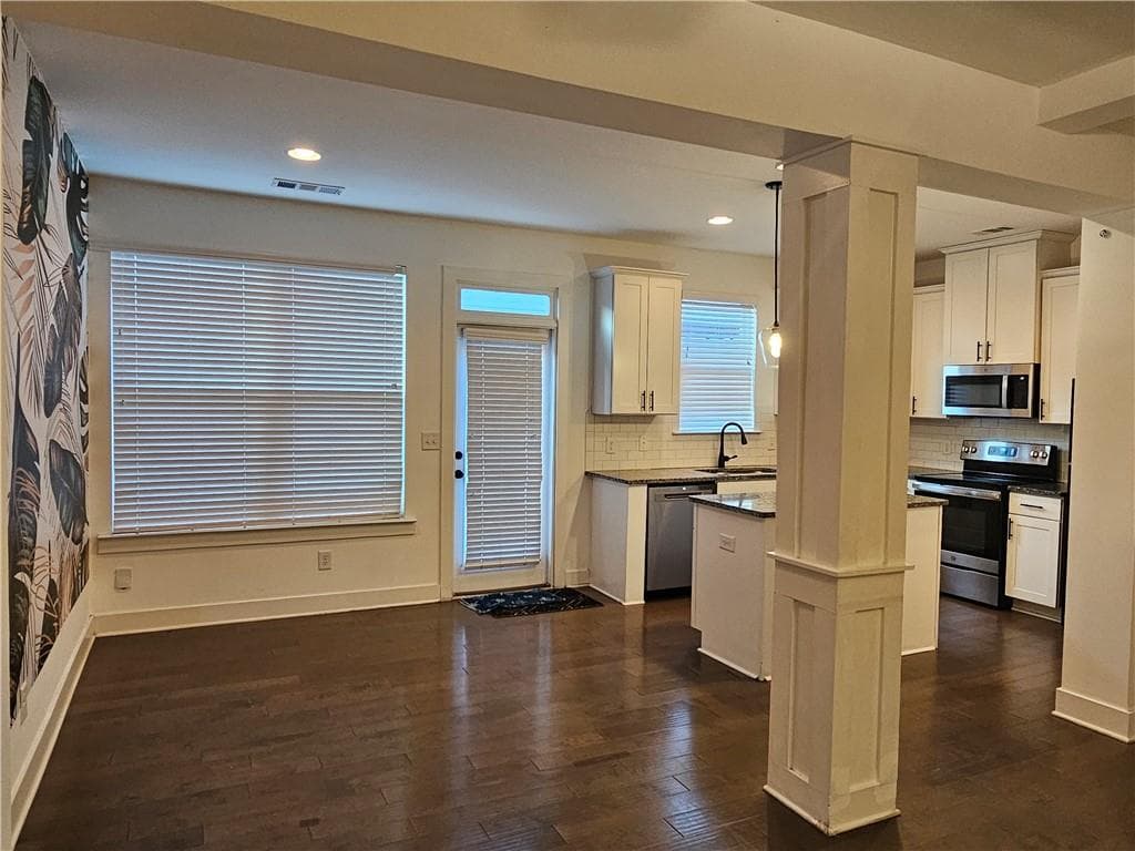 3 bedroom, 3 bathroom, 1,786 sq ft townhouse for rent at 73 S Auburn Landing Place, Auburn, GA 30011 for $1,975 a month — photo 5