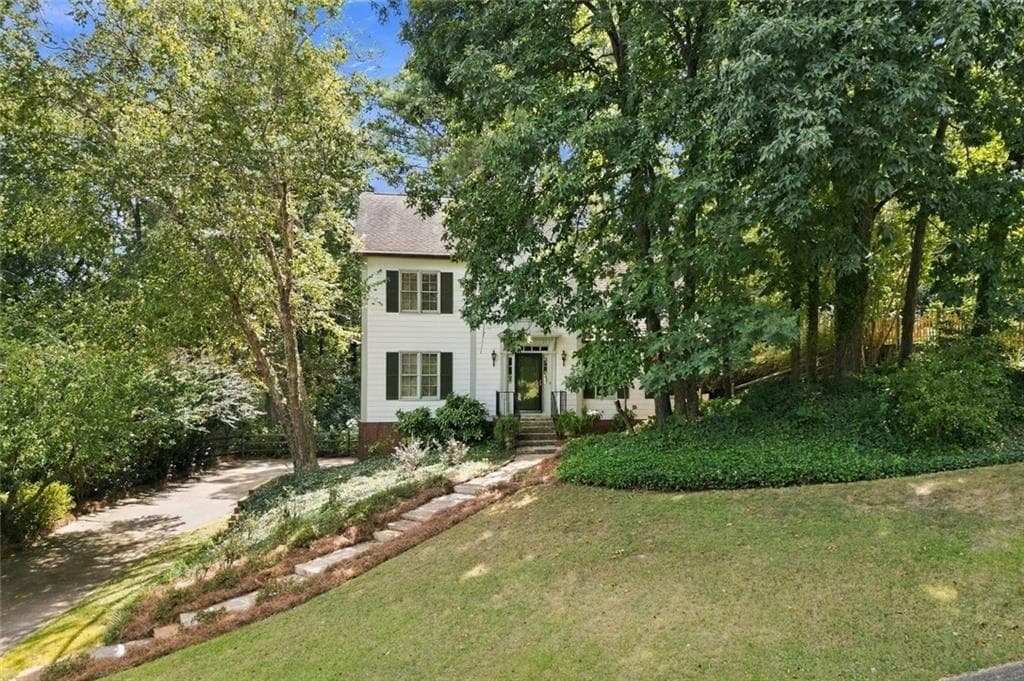 4 bedroom, 3 bathroom, 3,011 sq ft single family residence for sale at 1448 Wintercress Court, Marietta, GA 30066 — photo 2