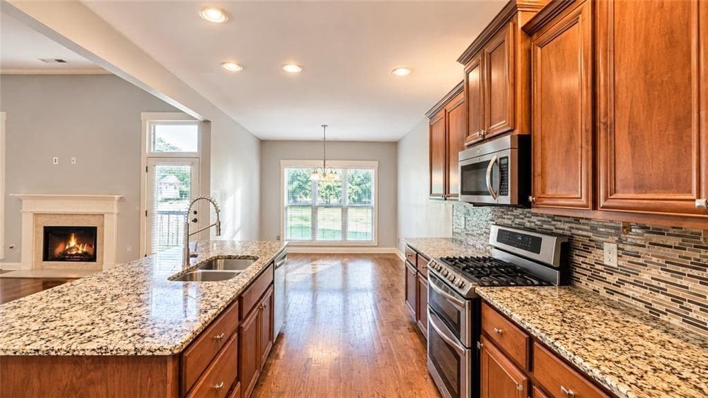 5 bedroom, 4 bathroom, 4,149 sq ft single family residence for sale at 440 Nora Drive, Fayetteville, GA 30214 — photo 8