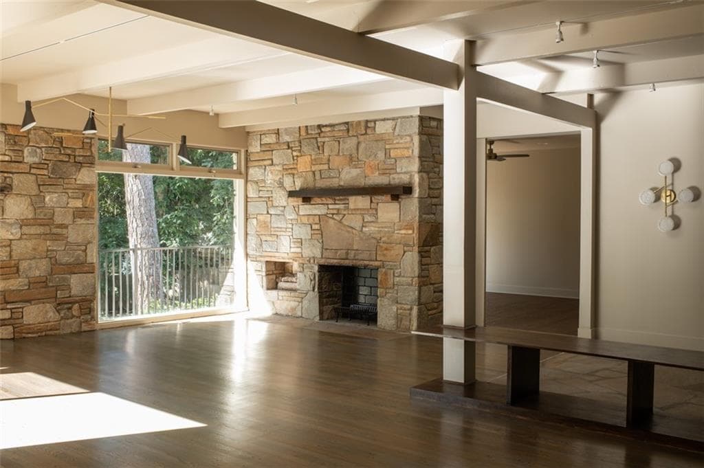 5 bedroom, 5 bathroom, 2,577 sq ft single family residence for rent at 627 Old Ivy Road, Atlanta, GA 30342 for $9,000 a month — photo 4