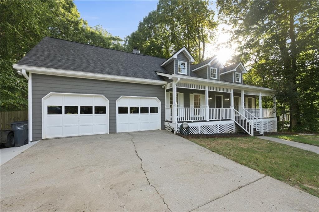 4 bedroom, 4 bathroom, 3,030 sq ft single family residence under contract at 800 Winnbrook Drive, Dacula, GA 30019 — photo 2