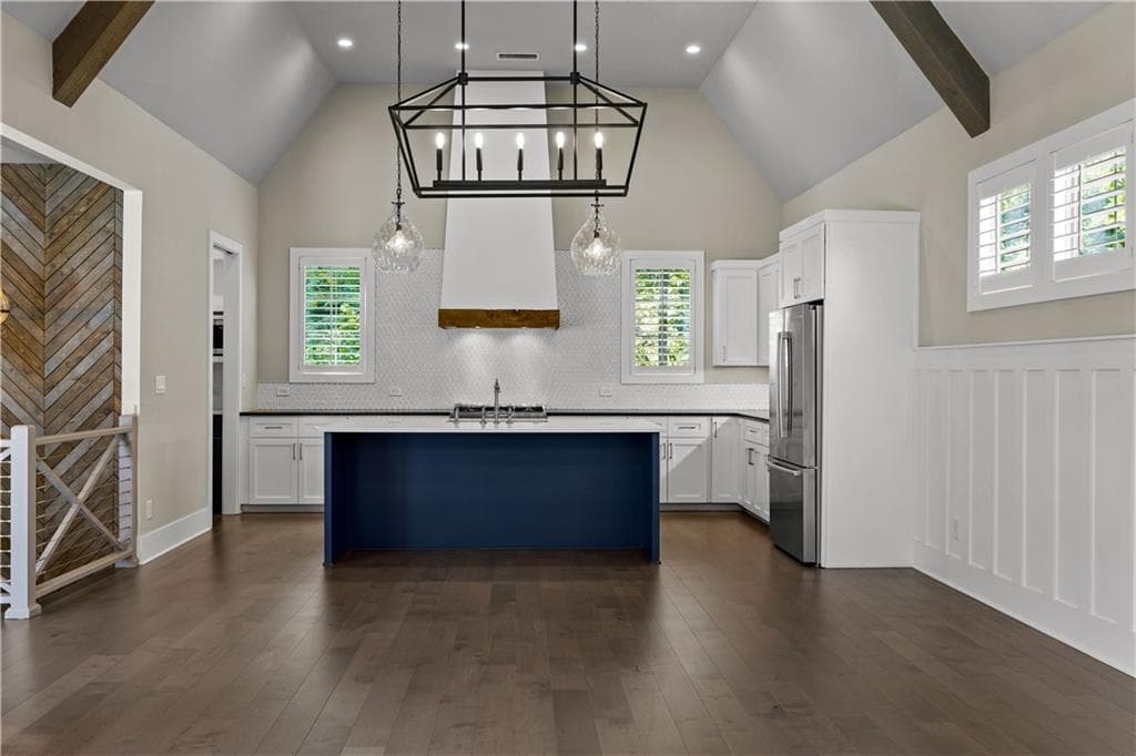 4 bedroom, 3 bathroom, 3,856 sq ft single family residence for sale at 195 Arbor Garden Circle, Newnan, GA 30265 — photo 4