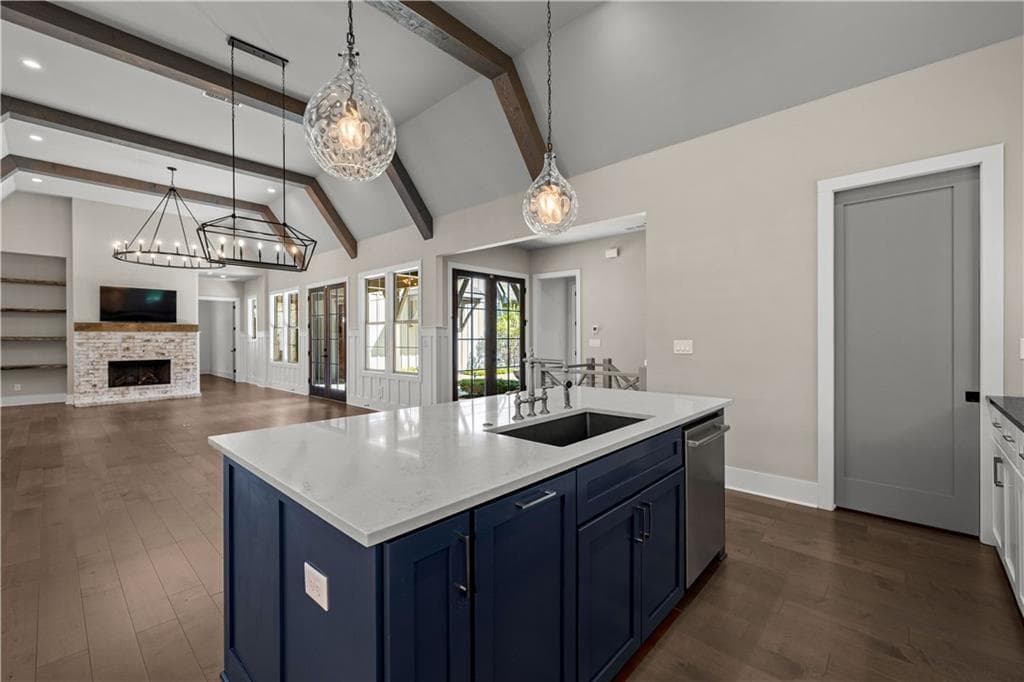 4 bedroom, 3 bathroom, 3,856 sq ft single family residence for sale at 195 Arbor Garden Circle, Newnan, GA 30265 — photo 7