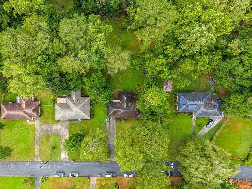 3 bedroom, 2 bathroom, 1,312 sq ft single family residence for sale at 755 Braemar Avenue, Atlanta, GA 30311 — photo 2