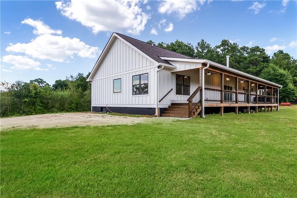 3 bedroom, 2 bathroom, 2,528 sq ft single family residence for sale at 304 Rhinehart Dr, Ranger, GA 30734 — photo 6