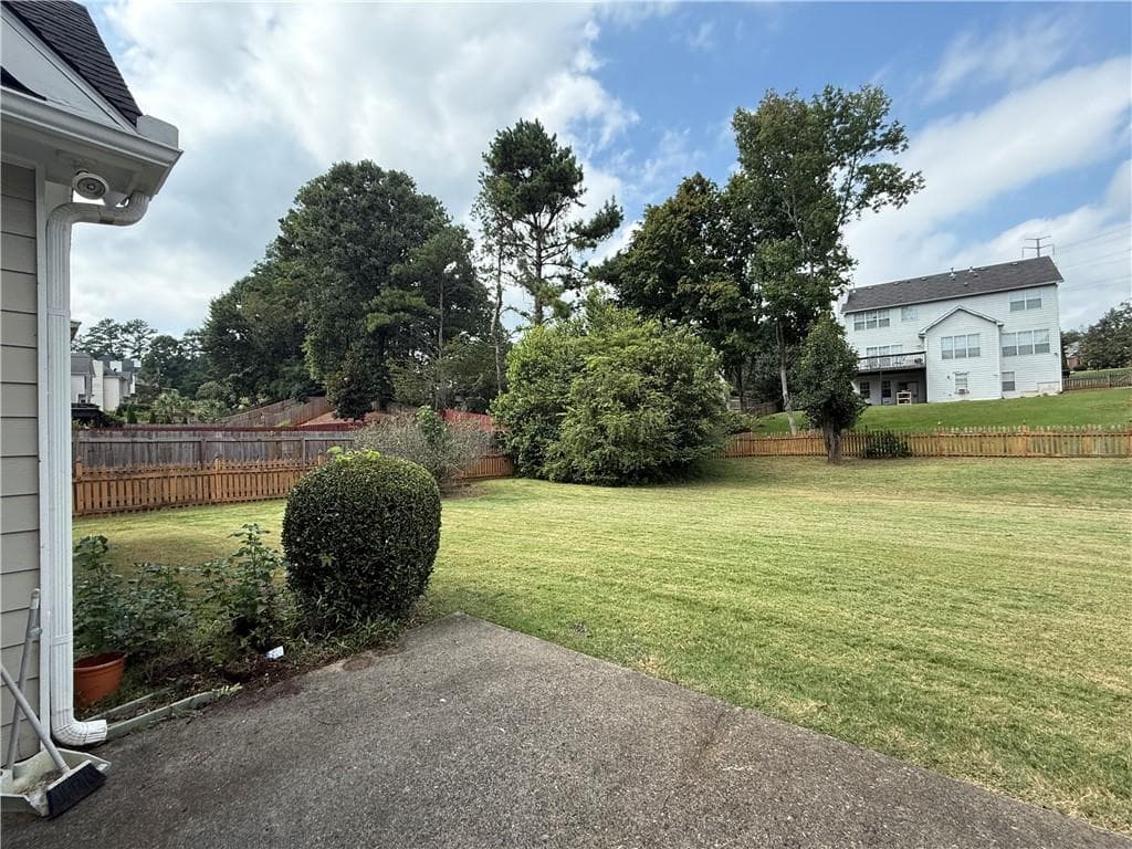 3 bedroom, 2 bathroom, 2,066 sq ft single family residence for sale at 2072 Little River Drive, Suwanee, GA 30024 — photo 10