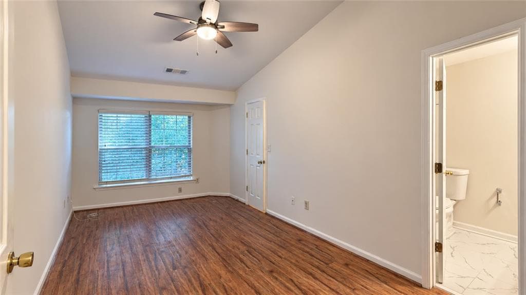 2 bedroom, 3 bathroom, 1,240 sq ft townhouse for rent at 1503 Cove Creek Circle, Norcross, GA 30093 for $1,800 a month — photo 9