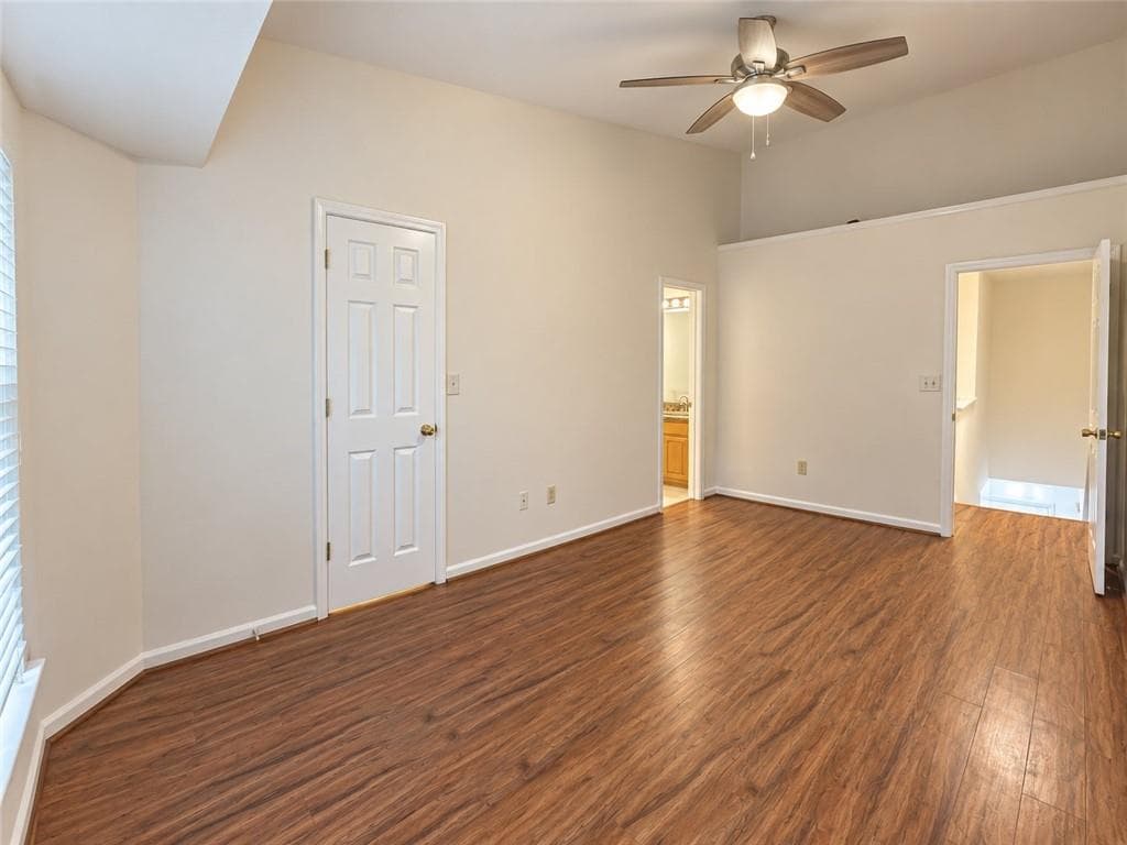 2 bedroom, 3 bathroom, 1,240 sq ft townhouse for rent at 1503 Cove Creek Circle, Norcross, GA 30093 for $1,800 a month — photo 10
