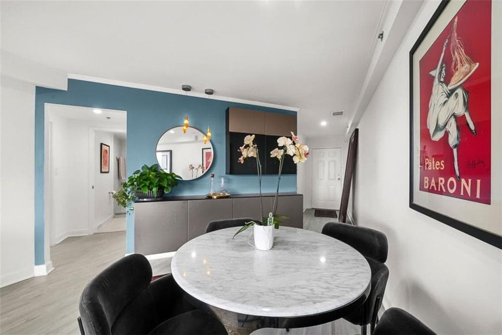 1 bedroom, 1 bathroom, 814 sq ft condominium for rent at 1501 Clairmont Road 1210, Decatur, GA 30033 for $2,150 a month — photo 5