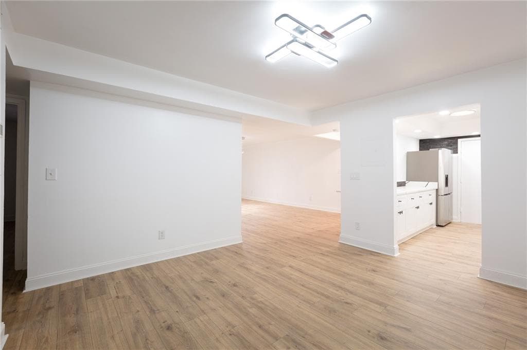 3 bedroom, 2 bathroom, 1,469 sq ft condominium for sale at 6851 Roswell Road I11, Atlanta, GA 30328 — photo 9