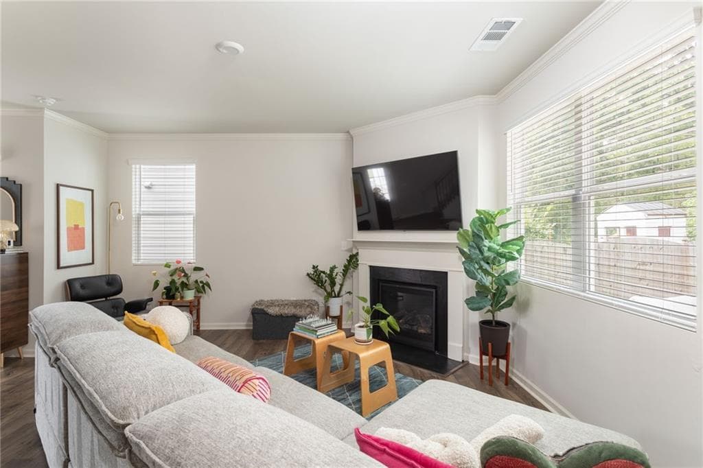 4 bedroom, 3 bathroom, 2,136 sq ft single family residence for sale at 6007 Hoot Owl Lane, Flowery Branch, GA 30542 — photo 6