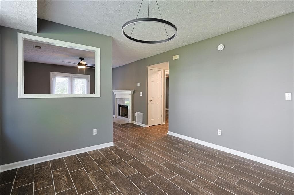 3 bedroom, 2 bathroom, 1,457 sq ft townhouse under contract at 5964 Sherwood Trce, Lithonia, GA 30038 — photo 5