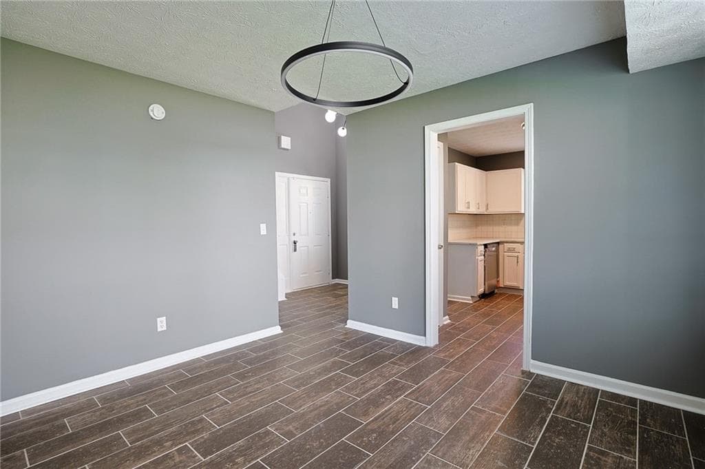 3 bedroom, 2 bathroom, 1,457 sq ft townhouse under contract at 5964 Sherwood Trce, Lithonia, GA 30038 — photo 6