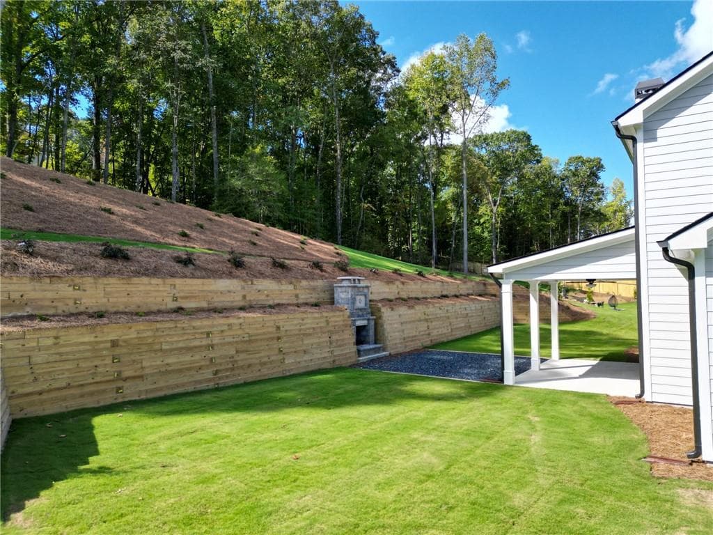 4 bedroom, 3 bathroom, 2,660 sq ft single family residence under contract at 1280 BIRCH Way, Loganville, GA 30052 — photo 4