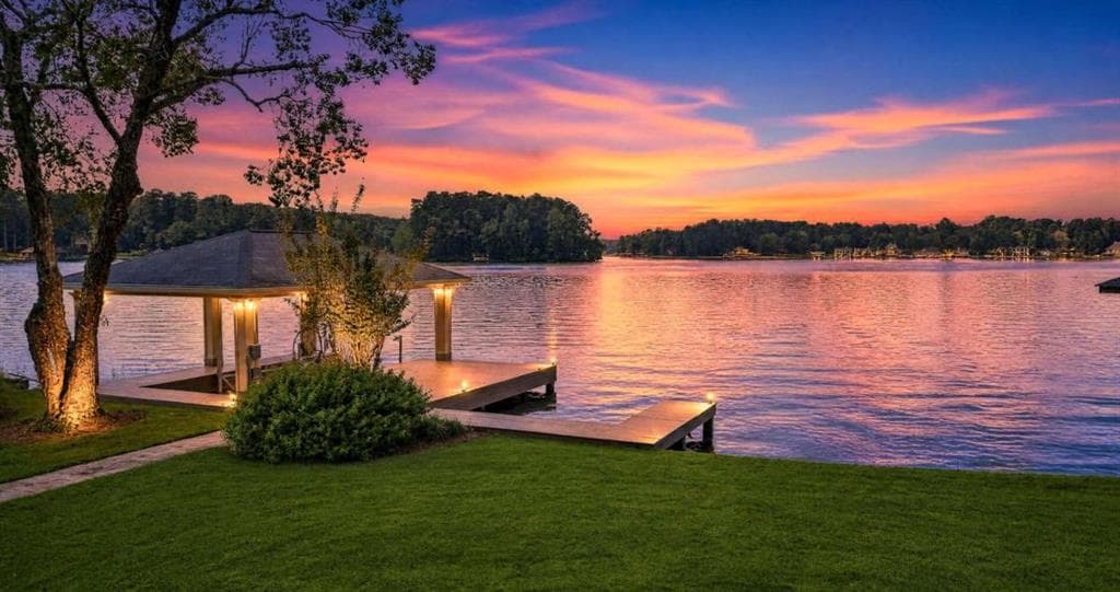 6 bedroom, 8 bathroom, 9,128 sq ft single family residence for sale at 3117 Lake Park Drive, Jonesboro, GA 30236 — photo 3