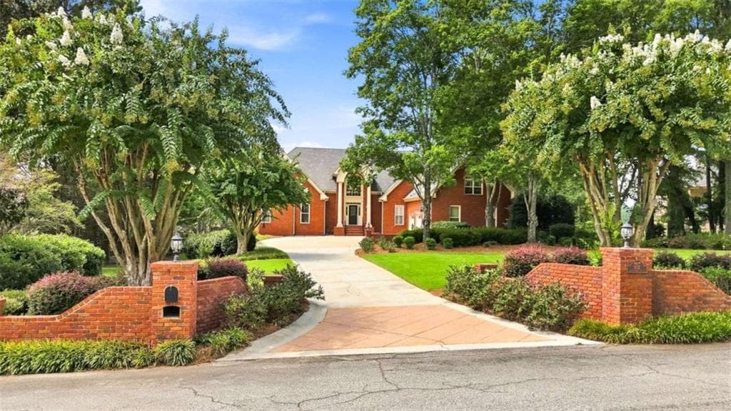6 bedroom, 8 bathroom, 9,128 sq ft single family residence for sale at 3117 Lake Park Drive, Jonesboro, GA 30236 — photo 5