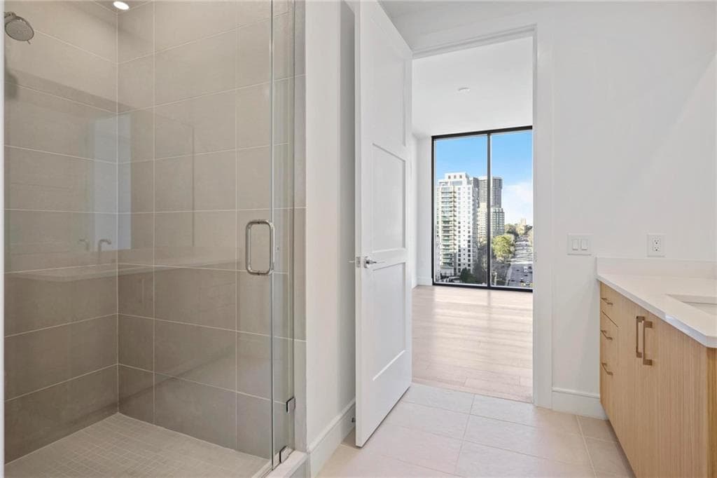 2 bedroom, 3 bathroom, 1,952 sq ft condominium for rent at 2425 Peachtree Road 1402, Atlanta, GA 30309 for $9,800 a month — photo 5
