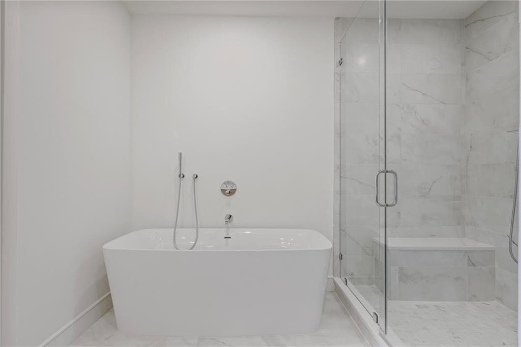 2 bedroom, 3 bathroom, 1,952 sq ft condominium for rent at 2425 Peachtree Road 1402, Atlanta, GA 30309 for $9,800 a month — photo 10