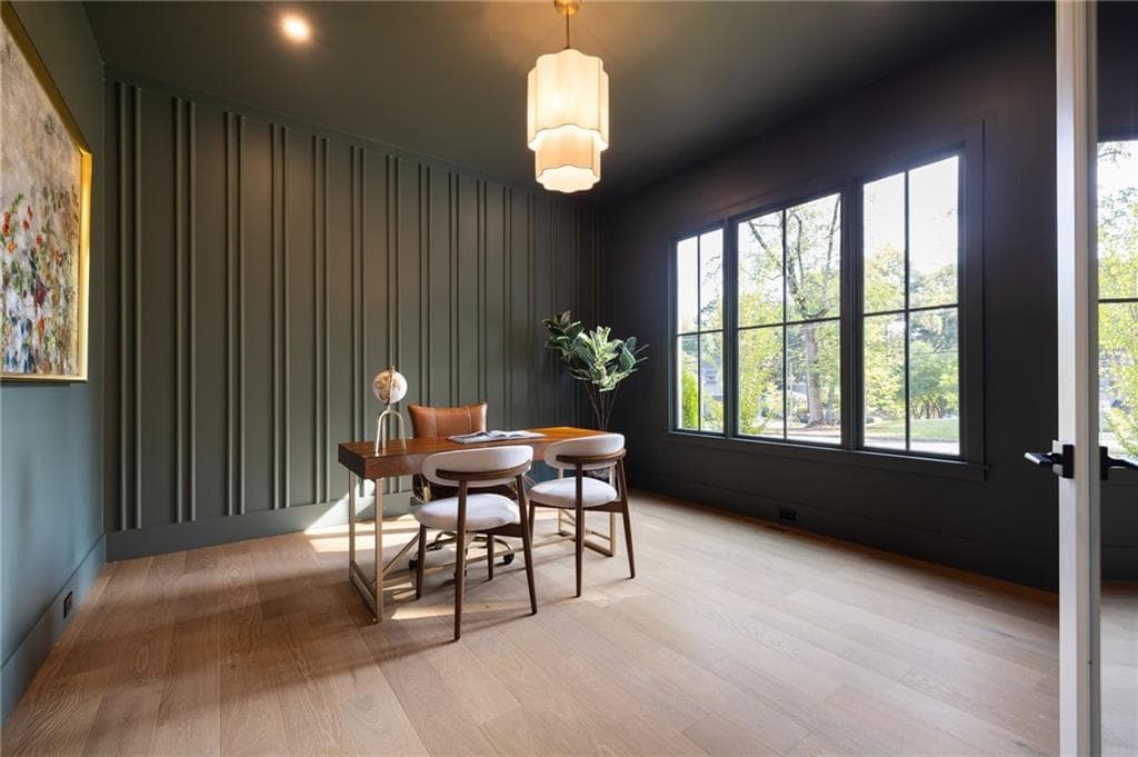 6 bedroom, 7 bathroom, 5,407 sq ft single family residence for sale at 1228 Kingsley Circle, Atlanta, GA 30324 — photo 7