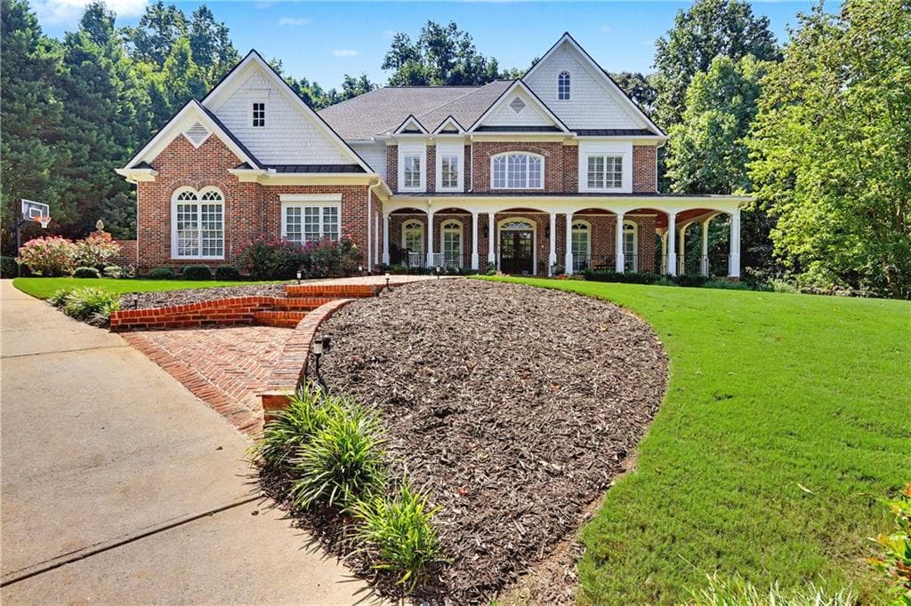 7 bedroom, 8 bathroom, 8,667 sq ft single family residence for sale at 15945 Meadow King Way, Milton, GA 30004 — photo 4