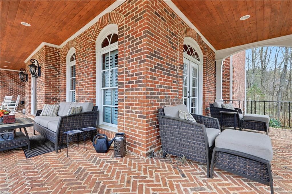 7 bedroom, 8 bathroom, 8,667 sq ft single family residence for sale at 15945 Meadow King Way, Milton, GA 30004 — photo 8