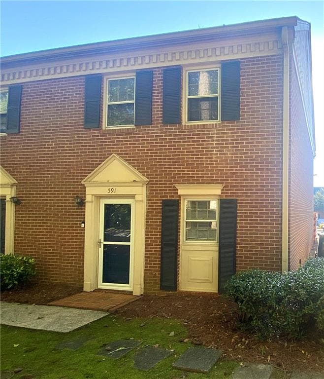 2 bedroom, 3 bathroom, 1,260 sq ft condominium for rent at 591 Wedgewood Drive 591, Alpharetta, GA 30009 for $2,200 a month