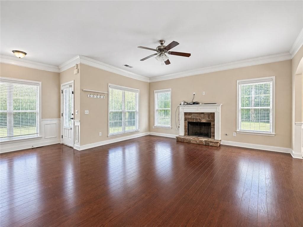 4 bedroom, 3 bathroom, 2,442 sq ft single family residence for rent at 4025 Hunters Walk Way, Cumming, GA 30028 for $2,650 a month — photo 5