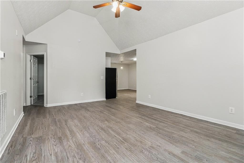 3 bedroom, 2 bathroom, 1,248 sq ft single family residence for sale at 123 Whispering Pine Lane, White, GA 30184 — photo 3