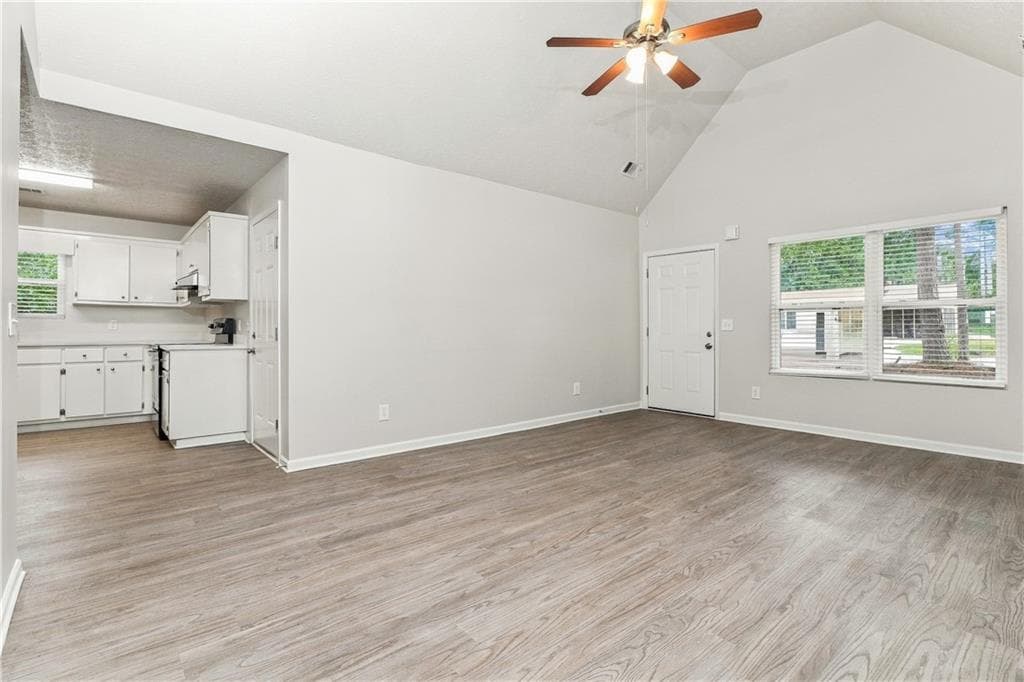 3 bedroom, 2 bathroom, 1,248 sq ft single family residence for sale at 123 Whispering Pine Lane, White, GA 30184 — photo 4