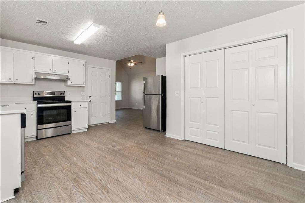 3 bedroom, 2 bathroom, 1,248 sq ft single family residence for sale at 123 Whispering Pine Lane, White, GA 30184 — photo 7