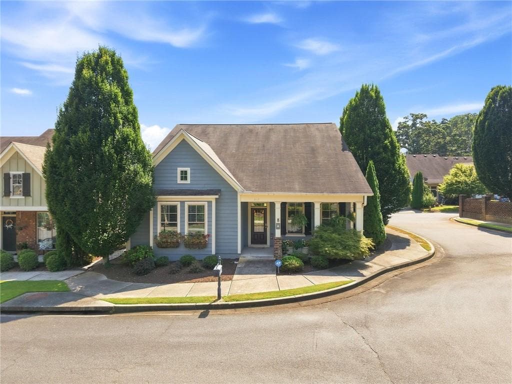 3 bedroom, 3 bathroom, 2,100 sq ft single family residence for sale at 827 Rockford Commons Drive, Marietta, GA 30064 — photo 4