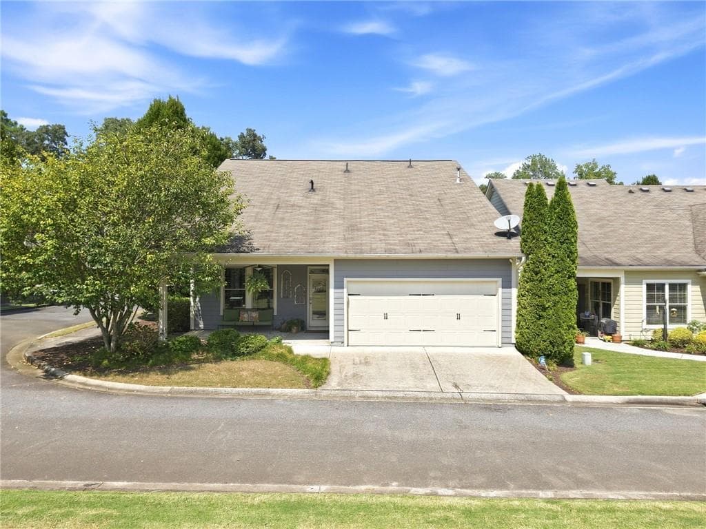 3 bedroom, 3 bathroom, 2,100 sq ft single family residence for sale at 827 Rockford Commons Drive, Marietta, GA 30064 — photo 6