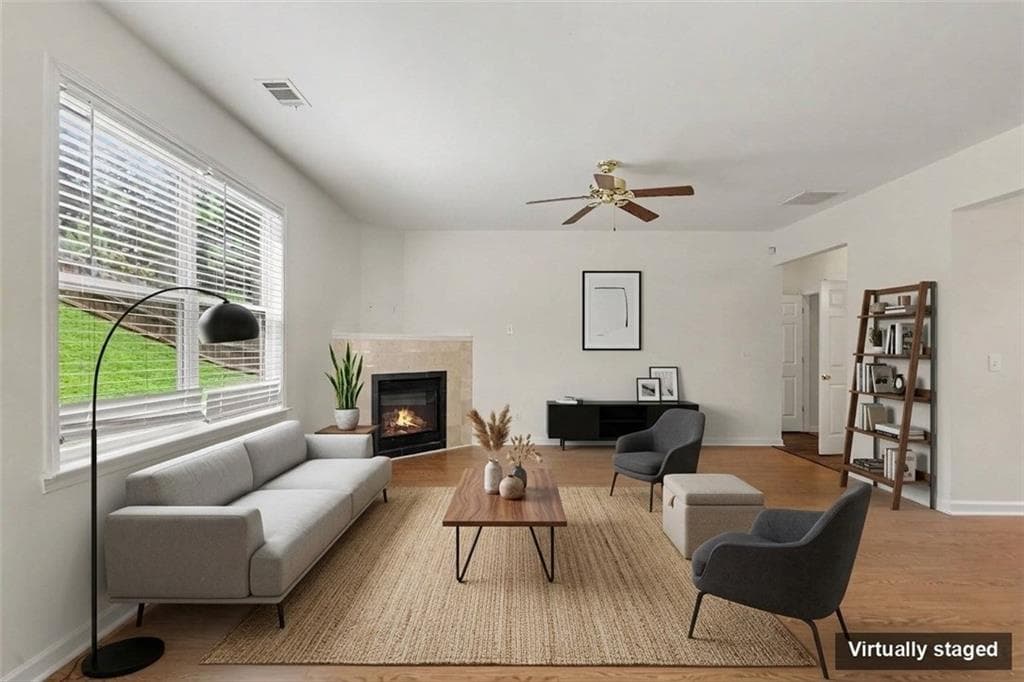 5 bedroom, 3 bathroom, 2,860 sq ft single family residence for sale at 6486 E Stonelake Place, Atlanta, GA 30331 — photo 6