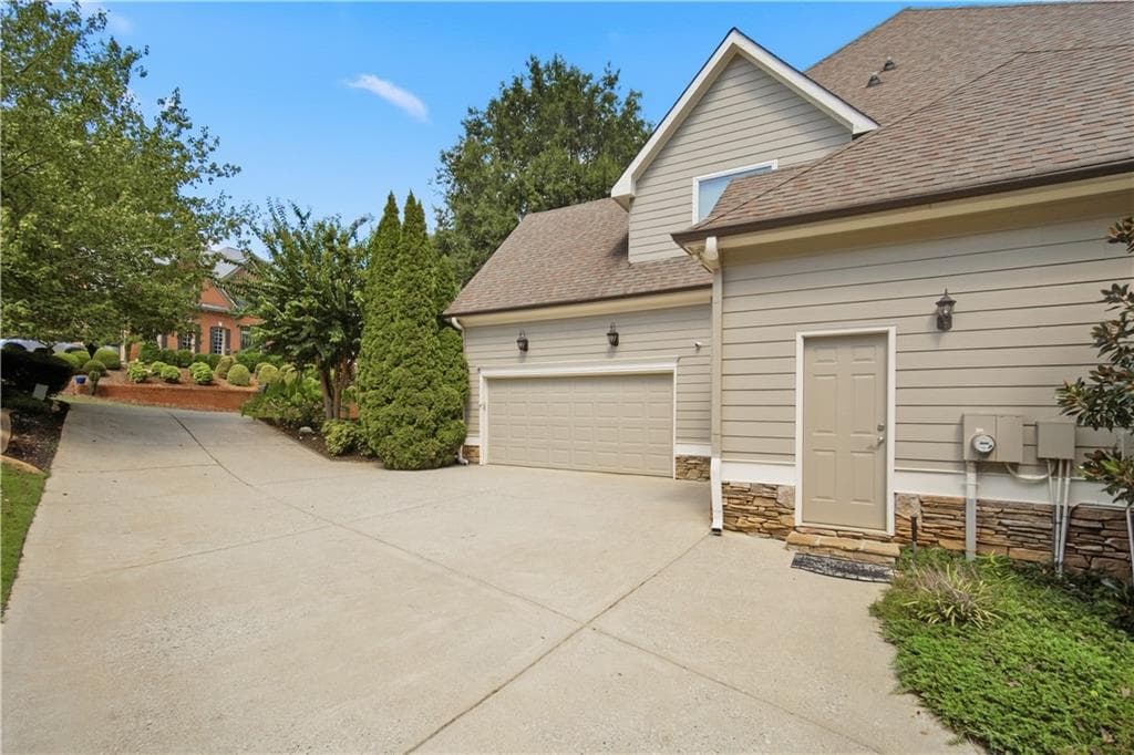 6 bedroom, 5 bathroom, 5,325 sq ft single family residence for sale at 5139 Millwood Drive, Canton, GA 30114 — photo 7