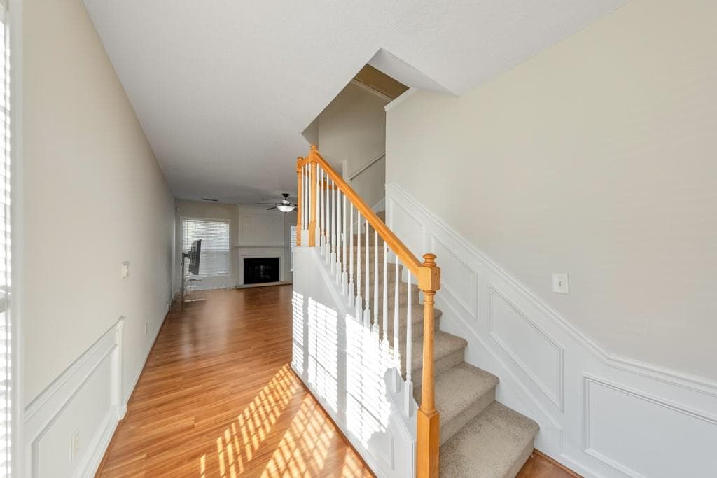 3 bedroom, 3 bathroom, 1,788 sq ft townhouse for sale at 244 Regent Square, Woodstock, GA 30188 — photo 4