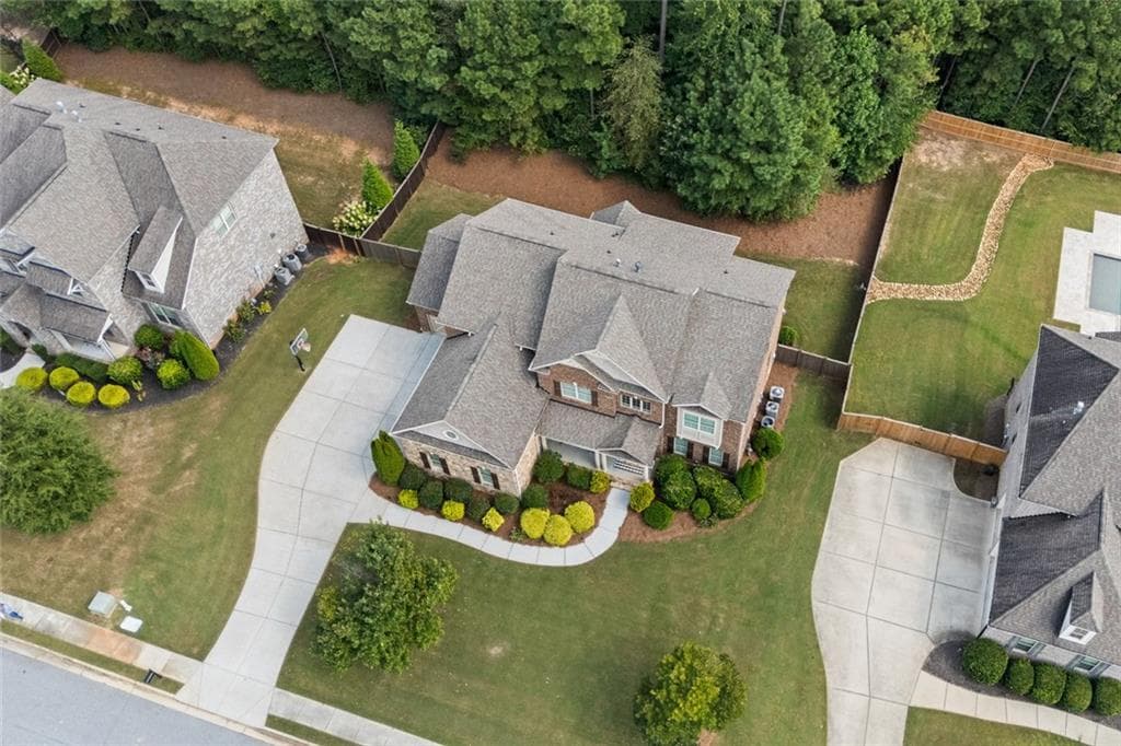 6 bedroom, 5 bathroom, 5,477 sq ft single family residence under contract at 2736 Glenkenchie Court, Acworth, GA 30101 — photo 3