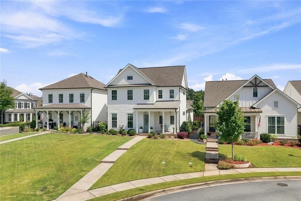3 bedroom, 3 bathroom, 2,932 sq ft single family residence under contract at 520 Homestead Park Place, Canton, GA 30115