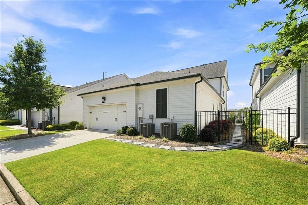 3 bedroom, 3 bathroom, 2,932 sq ft single family residence under contract at 520 Homestead Park Place, Canton, GA 30115 — photo 5