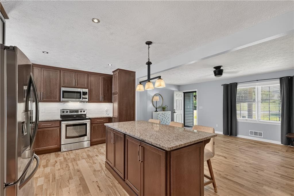 3 bedroom, 2 bathroom, 1,208 sq ft single family residence for sale at 1341 Prospectors Drive, Lawrenceville, GA 30043 — photo 6