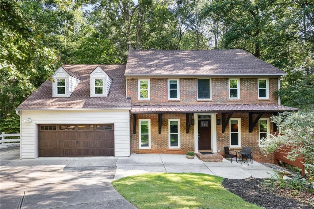 4 bedroom, 3 bathroom, 3,401 sq ft single family residence for sale at 4054 Whetstone Court, Marietta, GA 30062 — photo 2