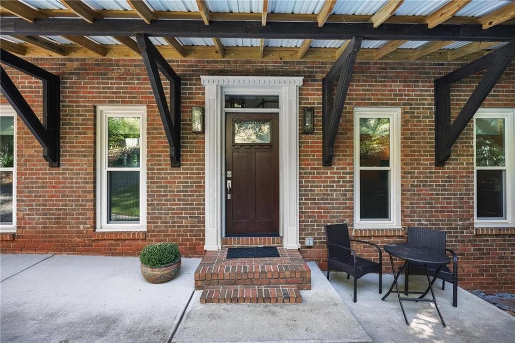 4 bedroom, 3 bathroom, 3,401 sq ft single family residence for sale at 4054 Whetstone Court, Marietta, GA 30062 — photo 6