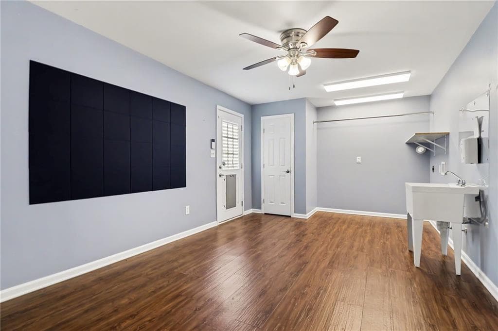6 bedroom, 5 bathroom, 5,206 sq ft single family residence for sale at 2531 Apalachee Run Way, Dacula, GA 30019 — photo 8