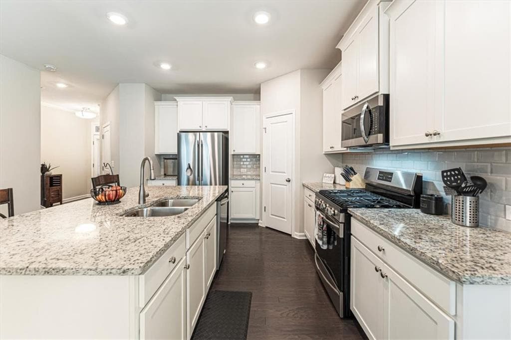 3 bedroom, 3 bathroom, 2,065 sq ft townhouse for sale at 650 Mason Grove Parkway, Lawrenceville, GA 30043 — photo 9