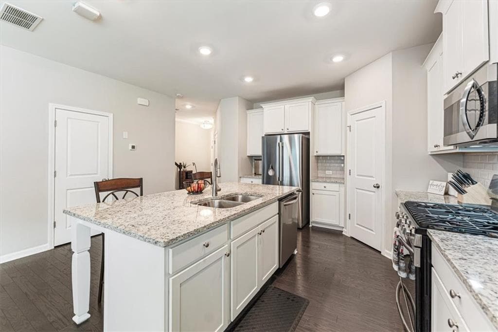 3 bedroom, 3 bathroom, 2,065 sq ft townhouse for sale at 650 Mason Grove Parkway, Lawrenceville, GA 30043 — photo 10