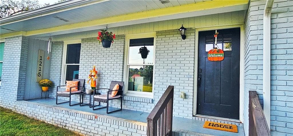 4 bedroom, 2 bathroom, 1,848 sq ft single family residence for sale at 1215 Fairview Road, Calhoun, GA 30701 — photo 2