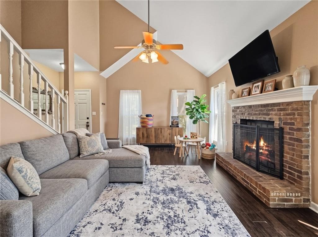 4 bedroom, 3 bathroom, 1,745 sq ft single family residence for sale at 10845 Willow Meadow Circle, Alpharetta, GA 30022 — photo 6