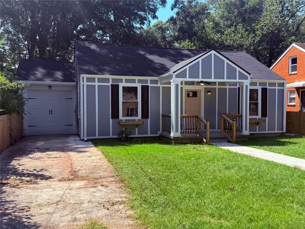 2 bedroom, 2 bathroom, 954 sq ft single family residence under contract at 2447 Crestview Avenue, Decatur, GA 30032 — photo 2