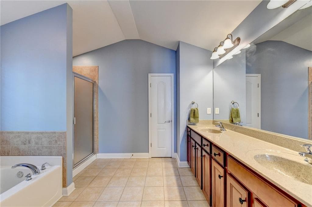 4 bedroom, 3 bathroom, 2,718 sq ft single family residence for sale at 830 Wisteria View Court, Dacula, GA 30019 — photo 5
