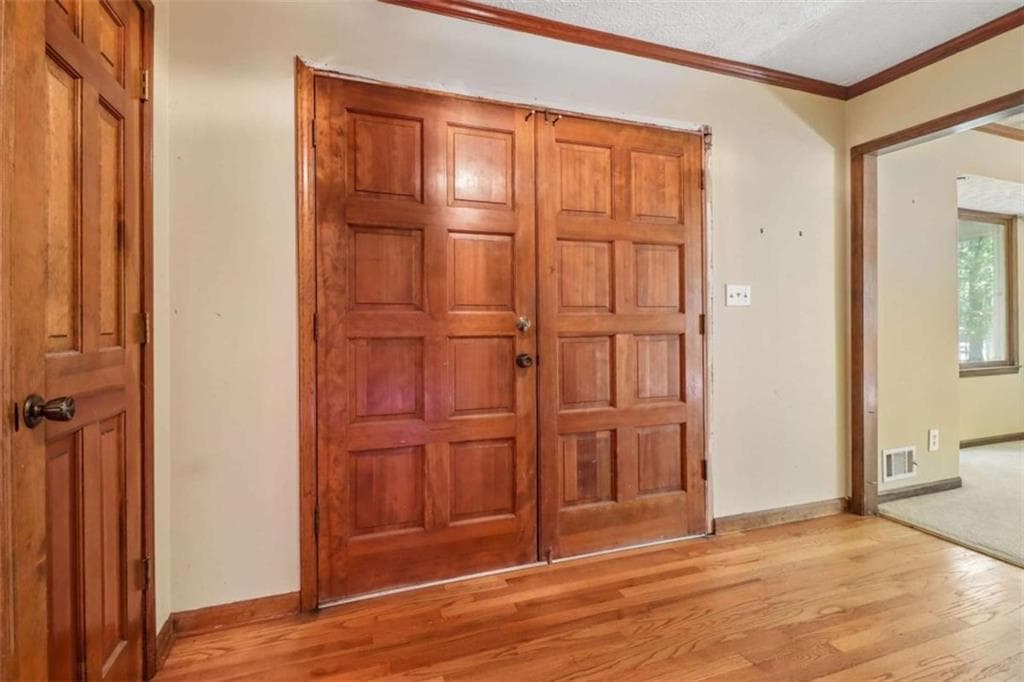 3 bedroom, 3 bathroom, 2,800 sq ft single family residence under contract at 175 Canterbury Lane, Fayetteville, GA 30215 — photo 4