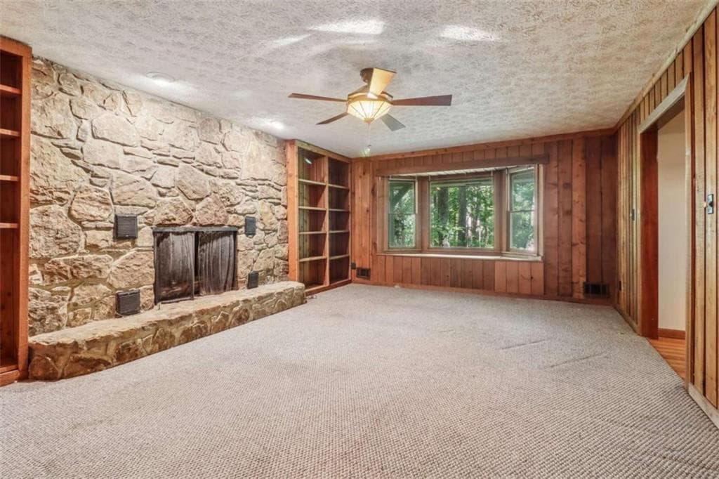 3 bedroom, 3 bathroom, 2,800 sq ft single family residence under contract at 175 Canterbury Lane, Fayetteville, GA 30215 — photo 9